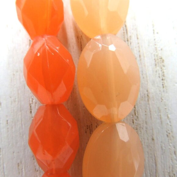 Vintage Necklace 16" Double Strand Plastic Faceted Two Tone Orange Beads - Picture 5 of 12